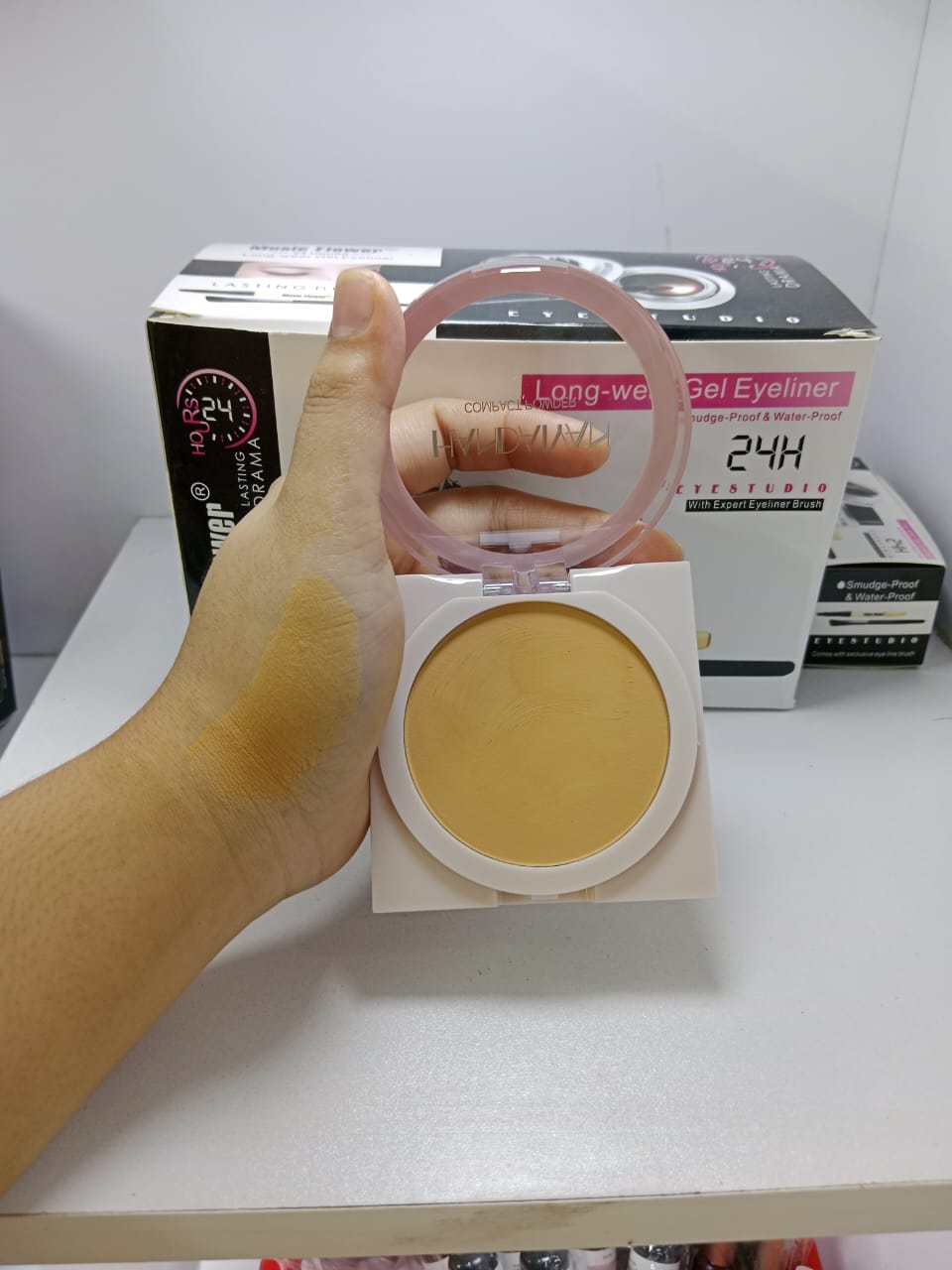 HANDAIYAN COMPACT POWDER SHADE-06