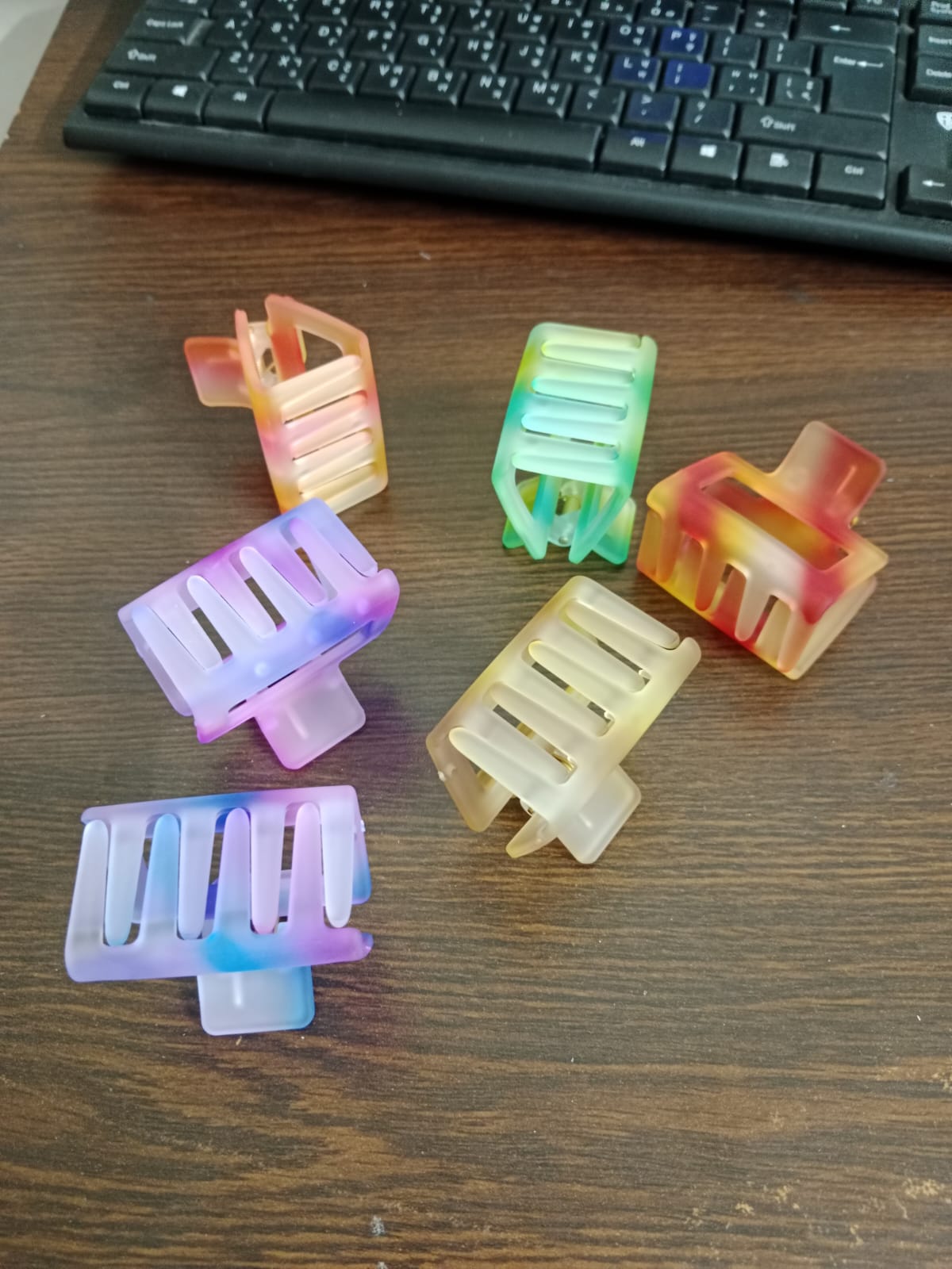 Pastel Gradient Hair Claw Clips – Matte Finish